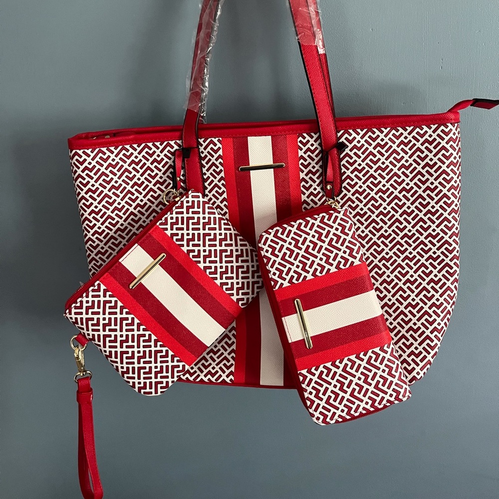 BAG FOR WOMEN COLOR RED AND WHITE NWOT
